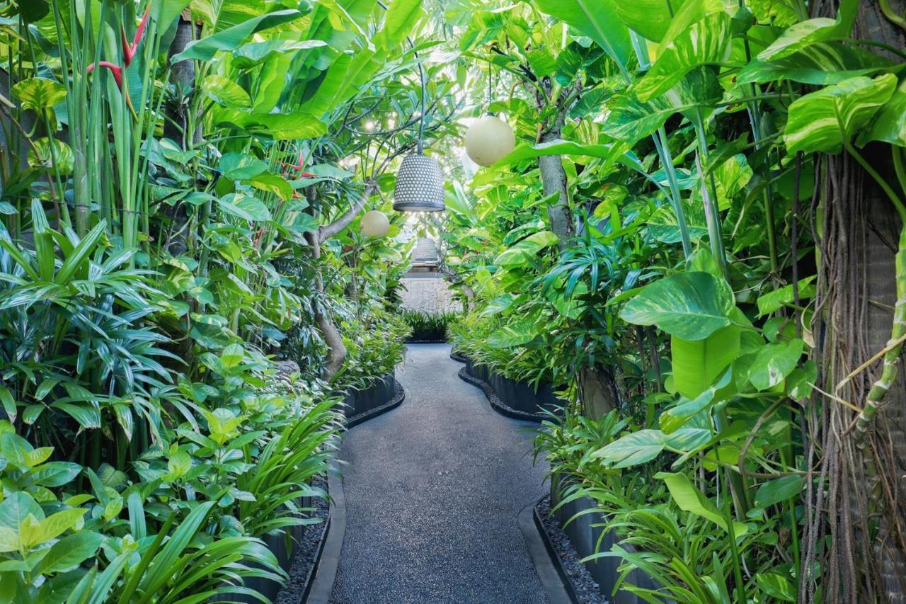 Seminyak Sanctuary Villa By Ini Vie Hospitality Legian Εξωτερικό φωτογραφία